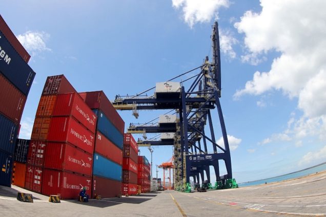 Exportações baianas caem 26,3% em julho diante do tarifaço dos EUA